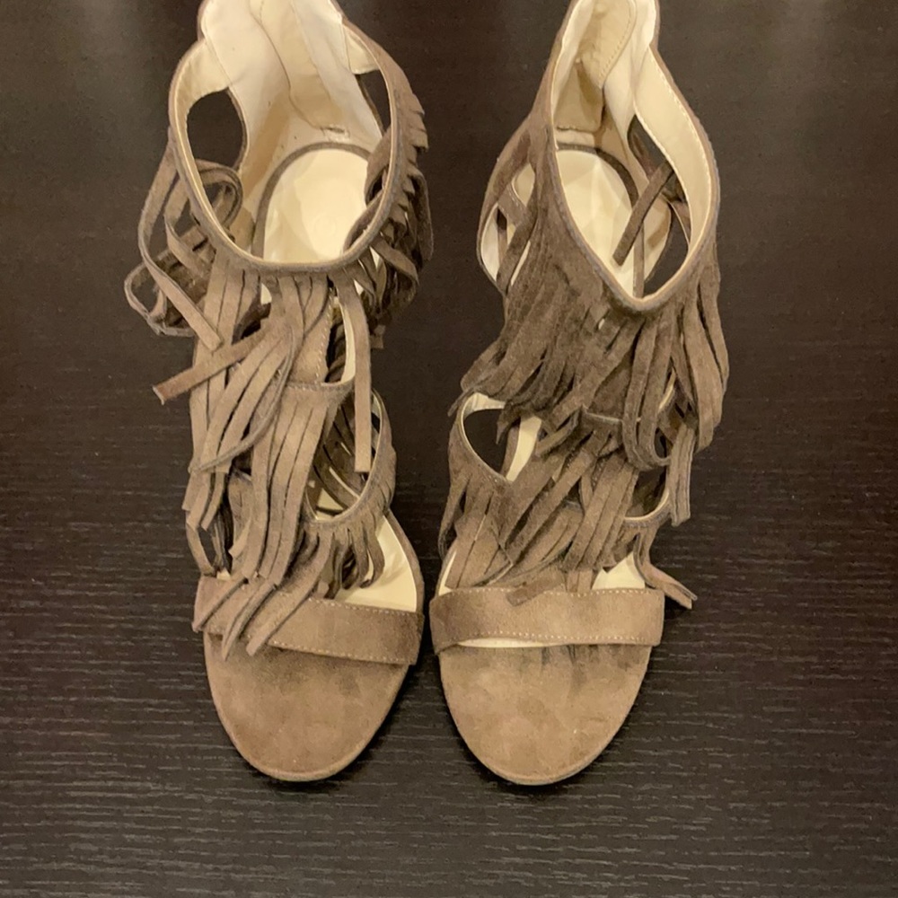 Cute Fringe heels